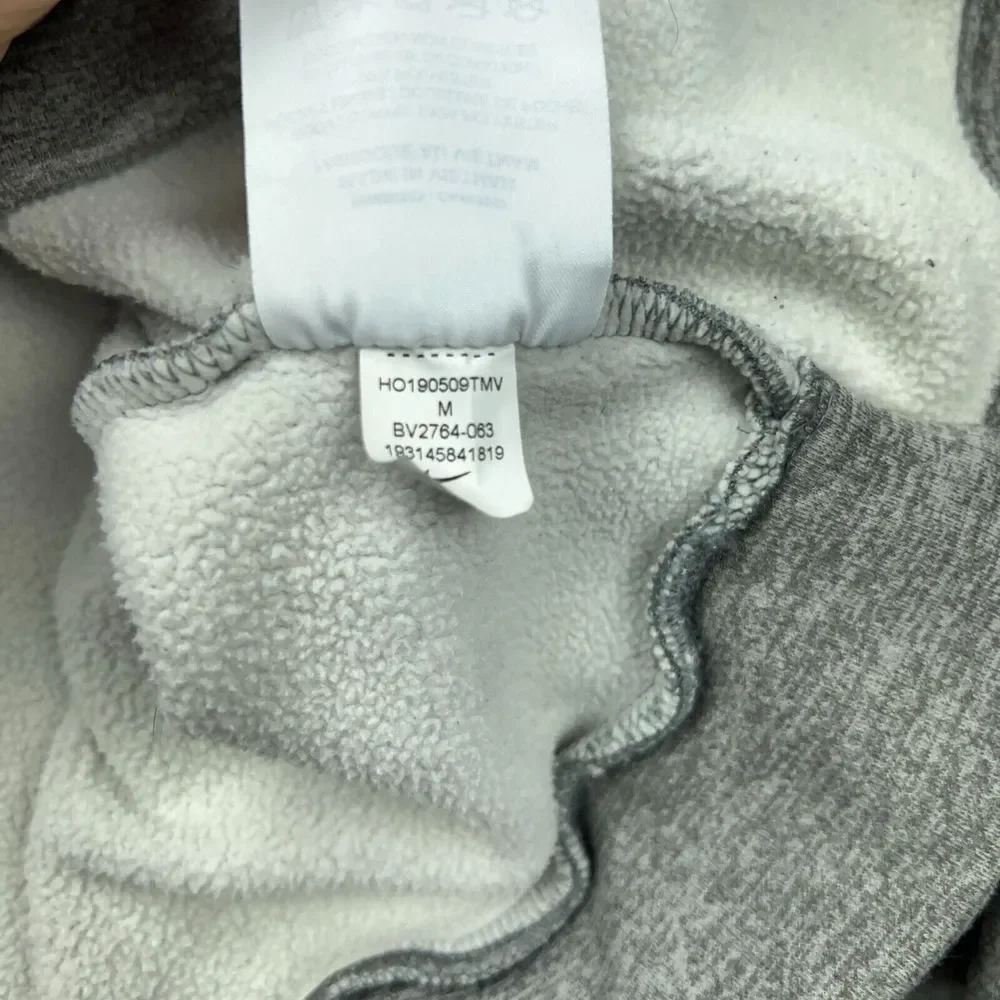 Nike Hoodie Men Medium Gray GFX 2 Therma Dri-Fit Pullover Fleece Hood Sweatshirt
